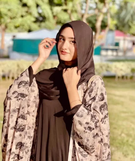 The Black Base with Printed Shrug Abaya