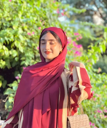 The Artistic Wave Print Abaya