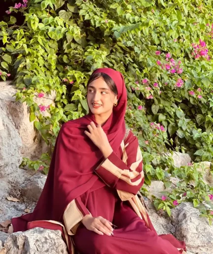 The Artistic Wave Print Abaya