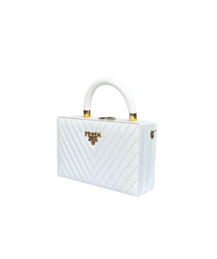 The Winter White Clutch