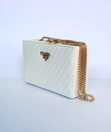 The Winter White Clutch