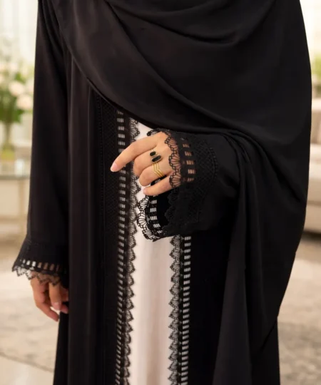 Timeless Noir 3-Piece Lace Abaya Set
